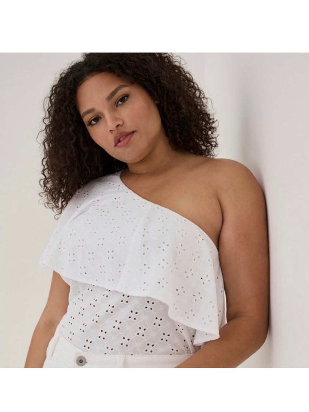 NEW! TORRID White Jersey Eyelet Ruffled Tier One-Shoulder Top size 5X NWT